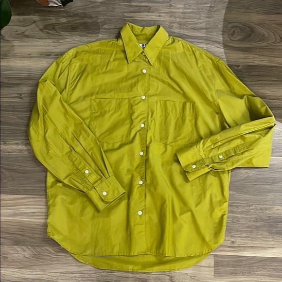 Uniqlo U Green Button Up Shirt - Picture 3 of 6